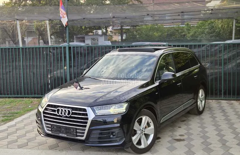 Audi Q7 2015 photo 4
