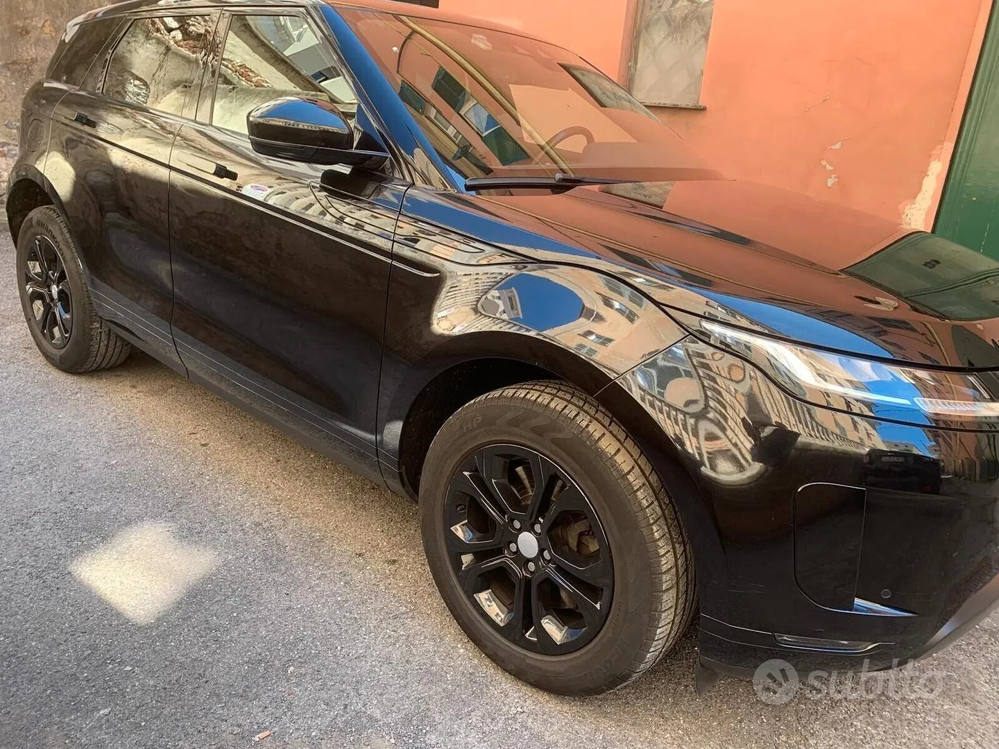Land Rover Range Rover Evoque 2020 photo 2