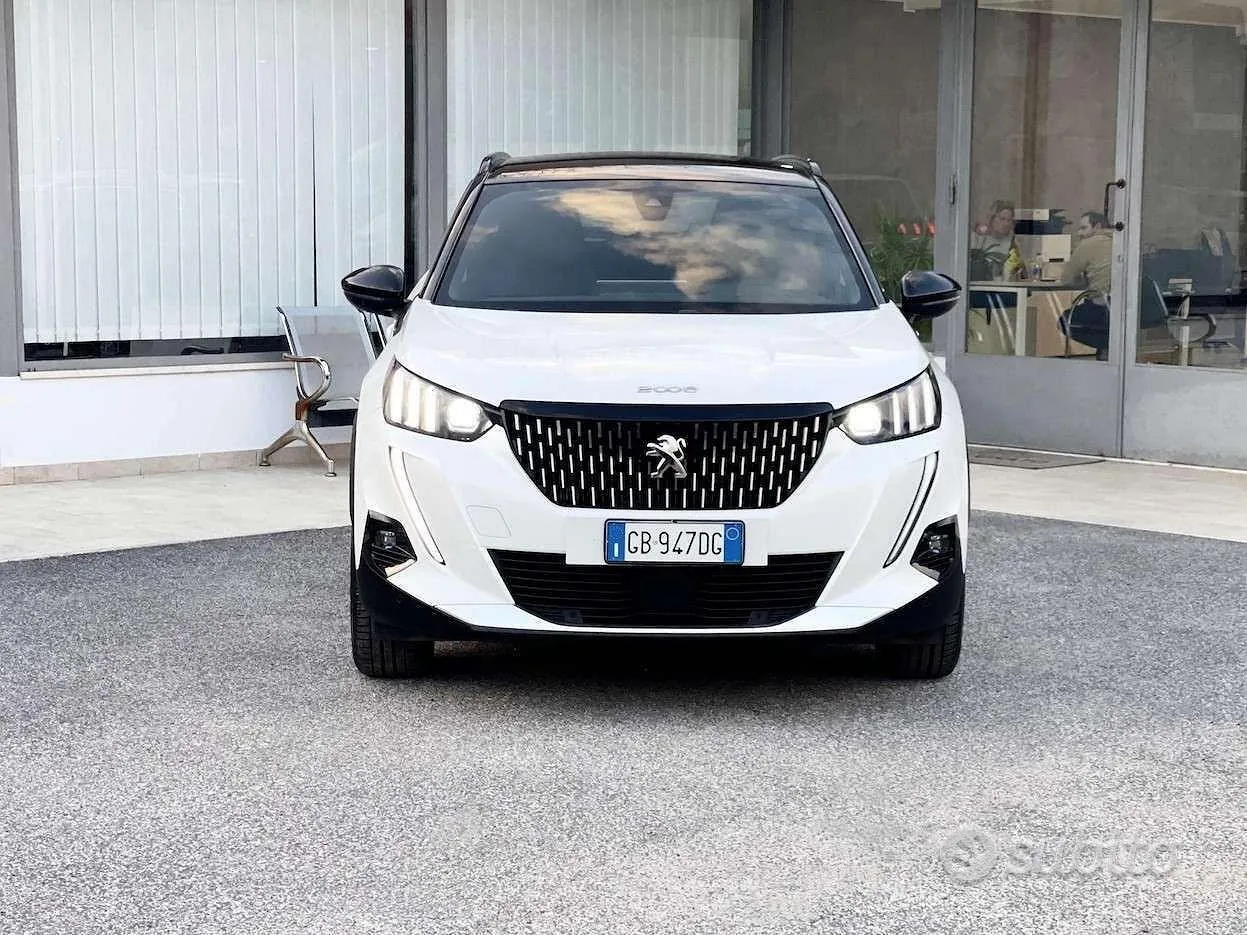 Peugeot 2008 2020 photo 2