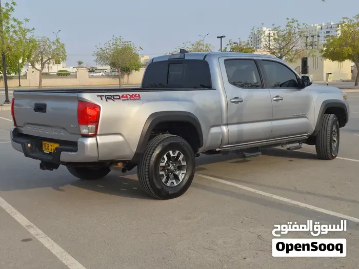 Toyota Tacoma 2018 photo 3