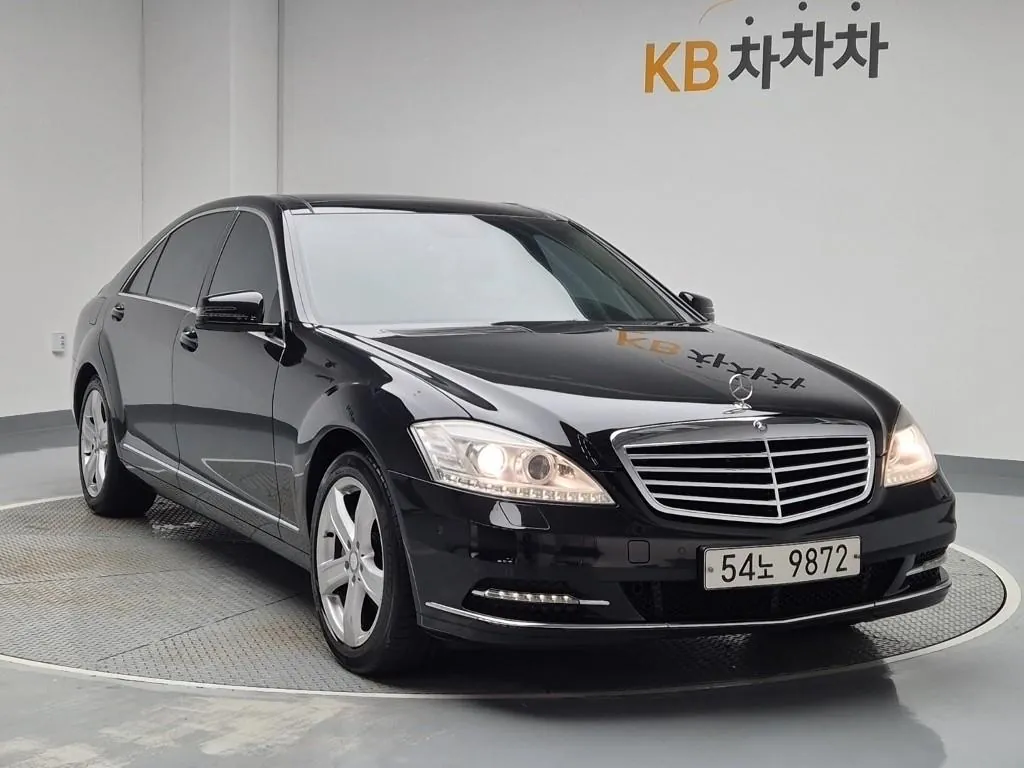 Mercedes-Benz S-Class 2011 photo 4