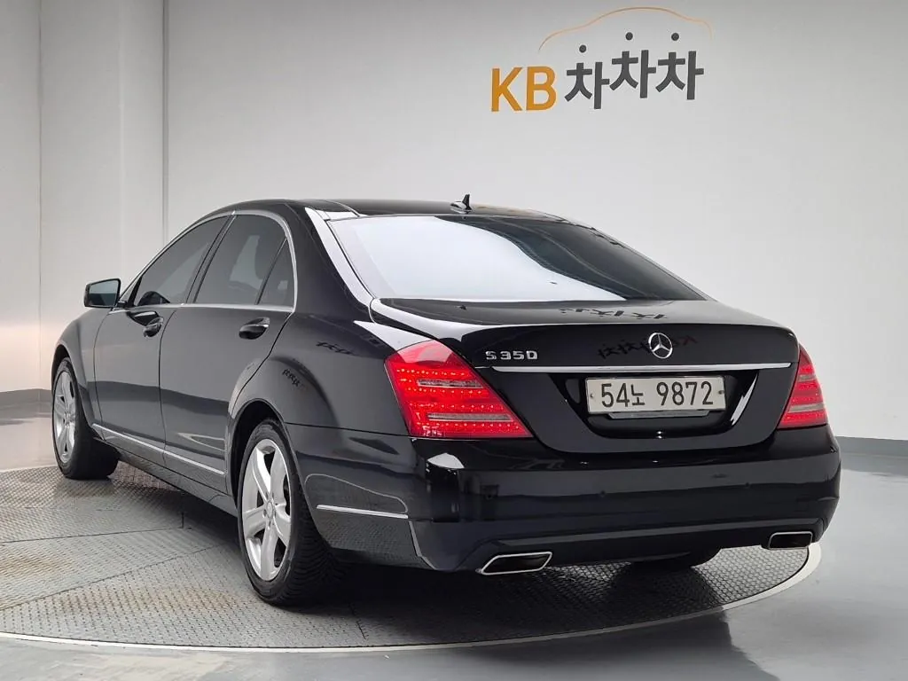 Mercedes-Benz S-Class 2011 photo 2