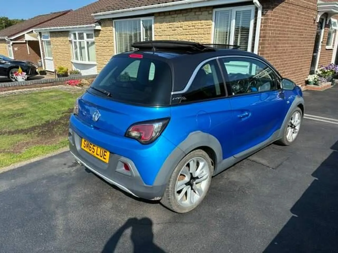 Vauxhall Adam 2015 photo 4
