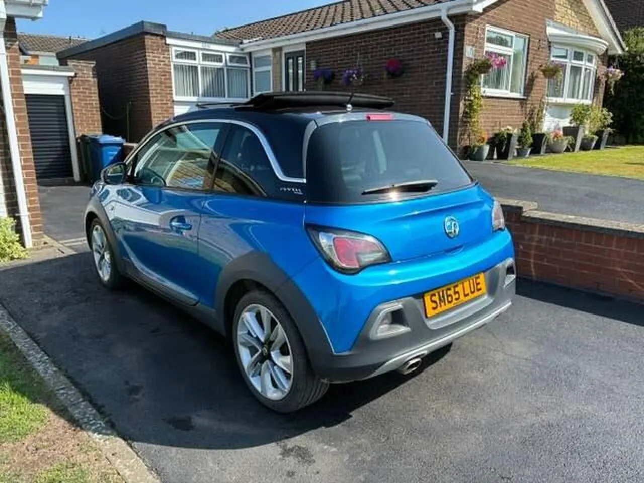 Vauxhall Adam 2015 photo 5