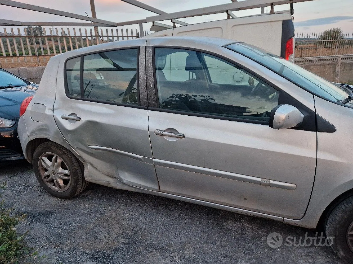 Renault Clio 2007 photo 4