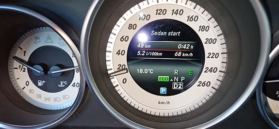 Mercedes-Benz E250 2016 photo 4