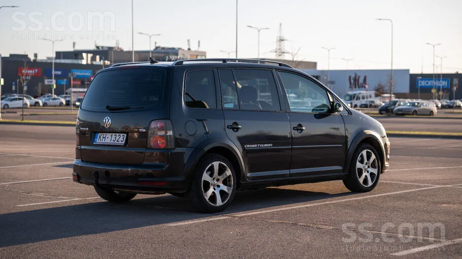 Volkswagen Cross Touran 2007 photo 3