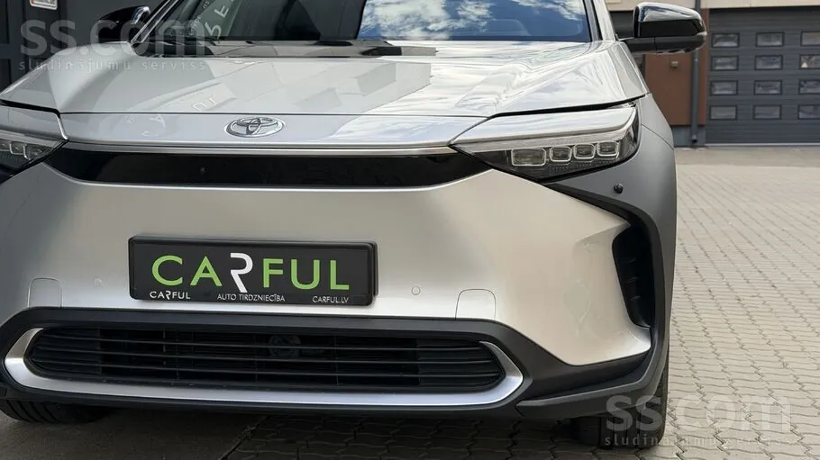 Toyota Civic 2025 photo 2