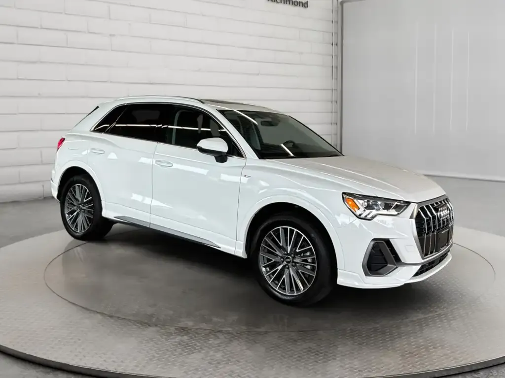 Audi Q3 2022 photo 3