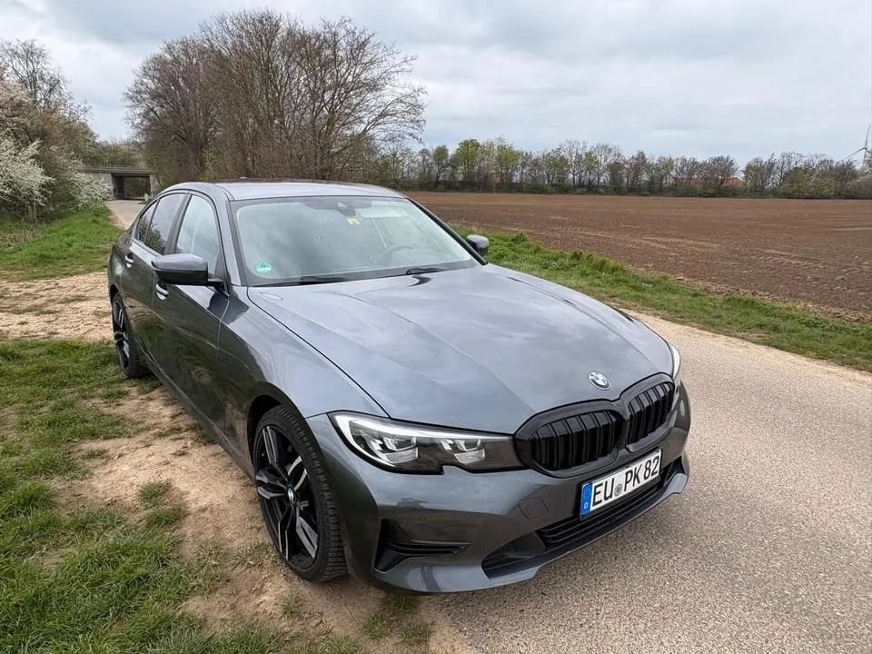 BMW 330I