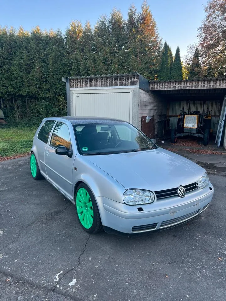 Volkswagen Golf 4