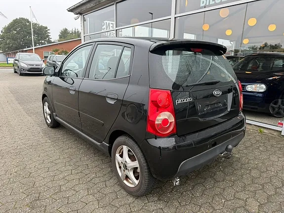 Kia Picanto 2010 photo 2