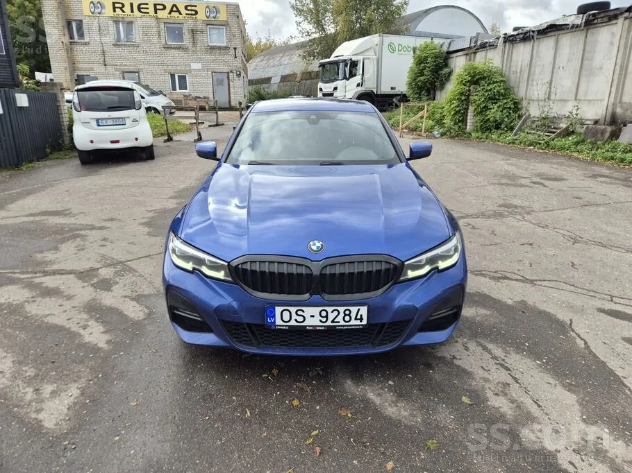 BMW 318 2019 photo 3