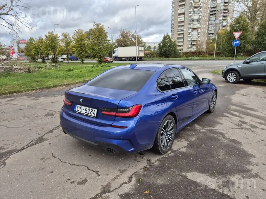 BMW 318 2019 photo 5