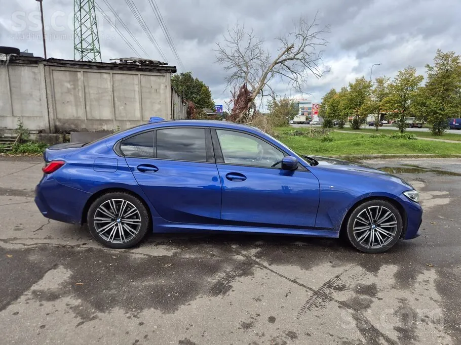 BMW 318 2019 photo 4