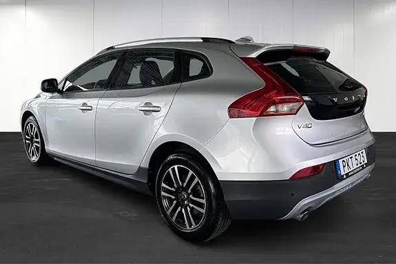 Volvo V40 Cross Country 2018 photo 3