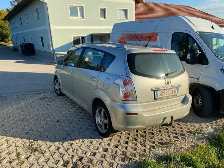 Toyota Verso 2007 photo 2