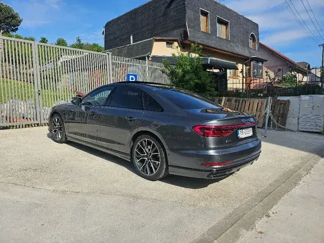 Audi A8 2021 photo 3