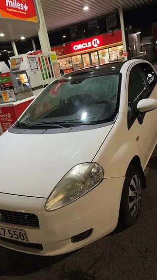 Fiat Grande Punto 2008 photo 4