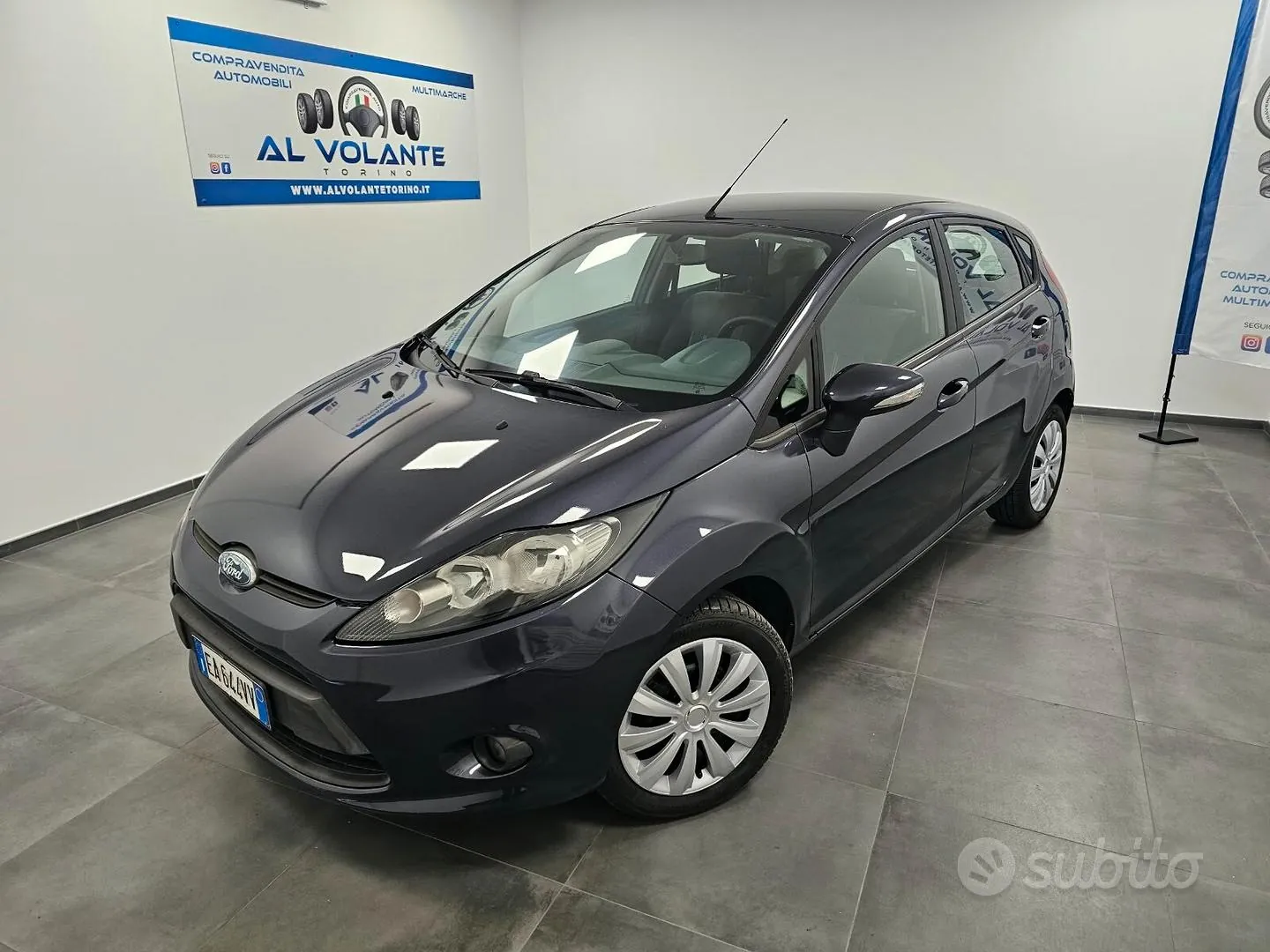 Ford Fiesta 2010 photo 2