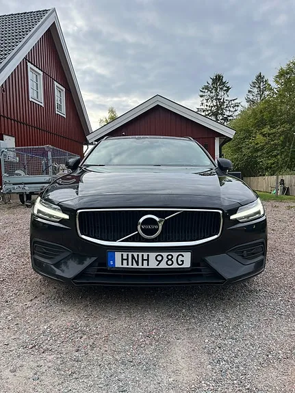 Volvo V60 2019 photo 2