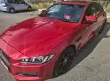 Jaguar Xe Rsport 2016 photo 4