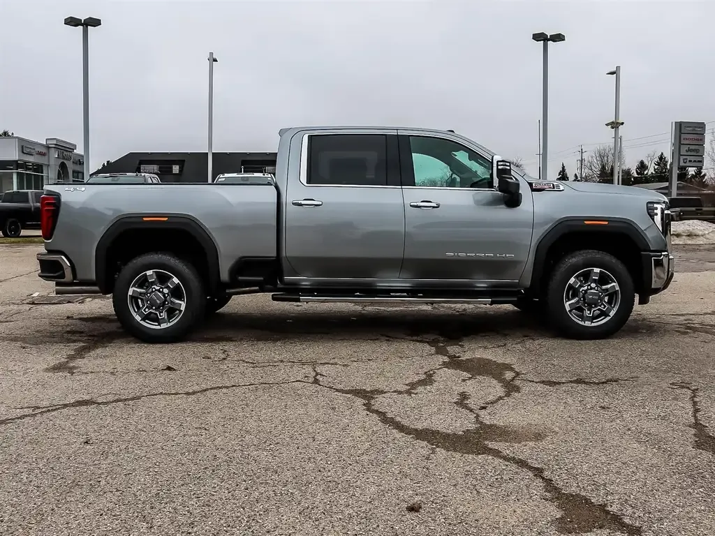 GMC Sierra 2500Hd 2026 photo 3