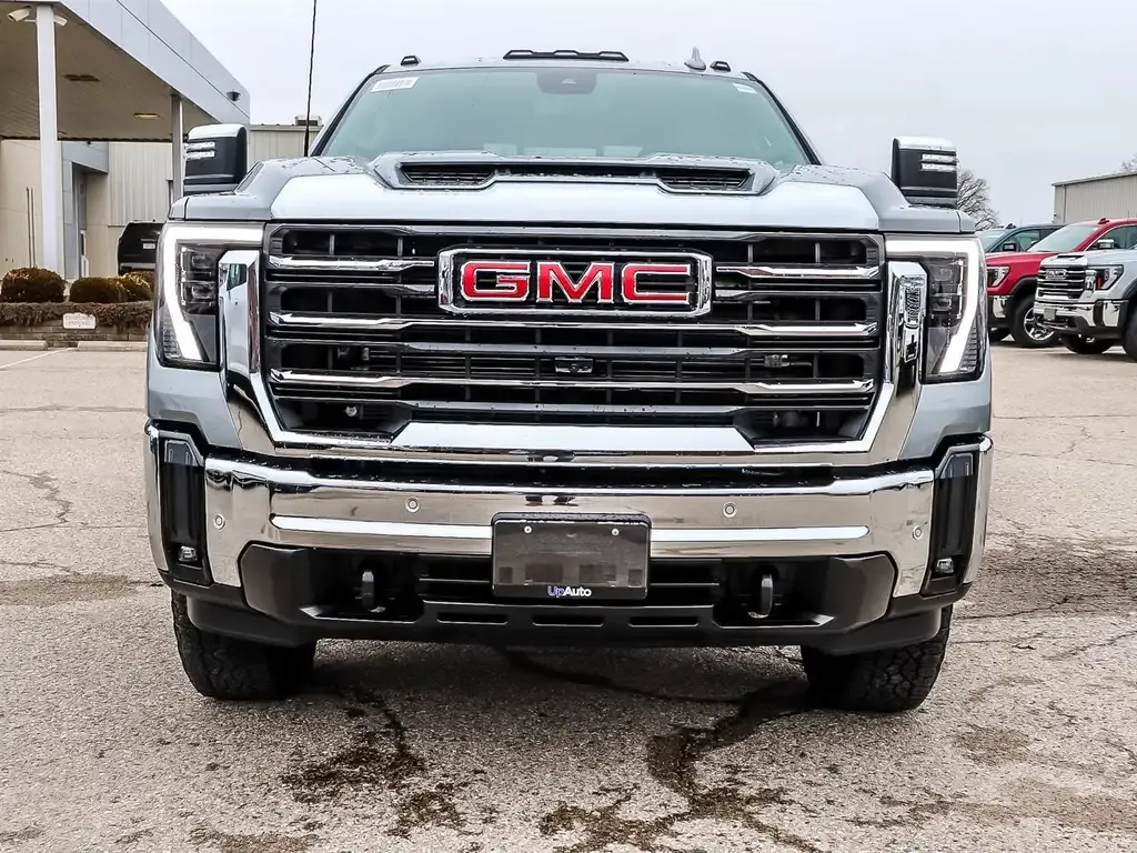 GMC Sierra 2500Hd 2026 photo 2