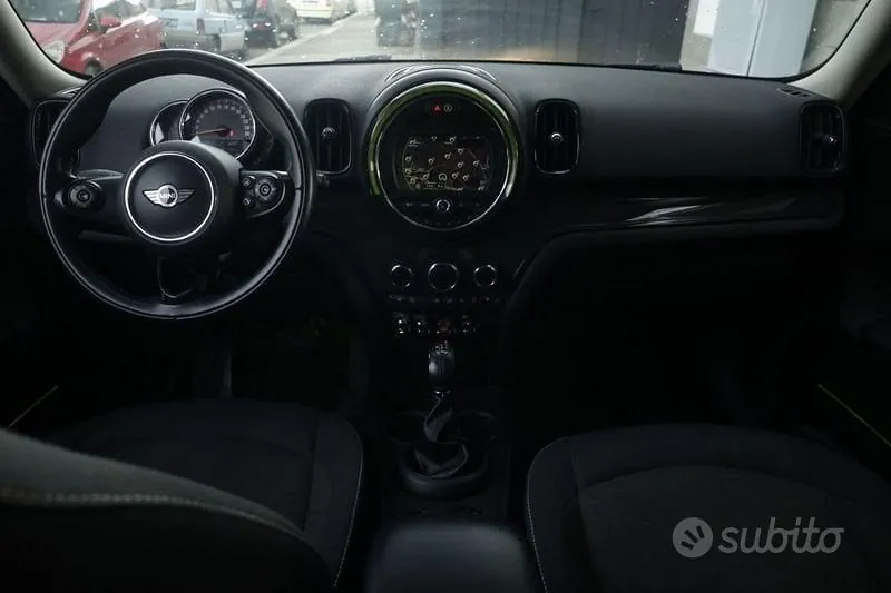 Mini Countryman 2017 photo 2