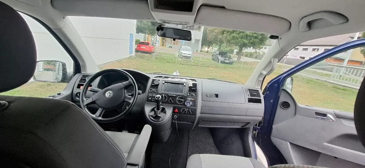 Volkswagen T5