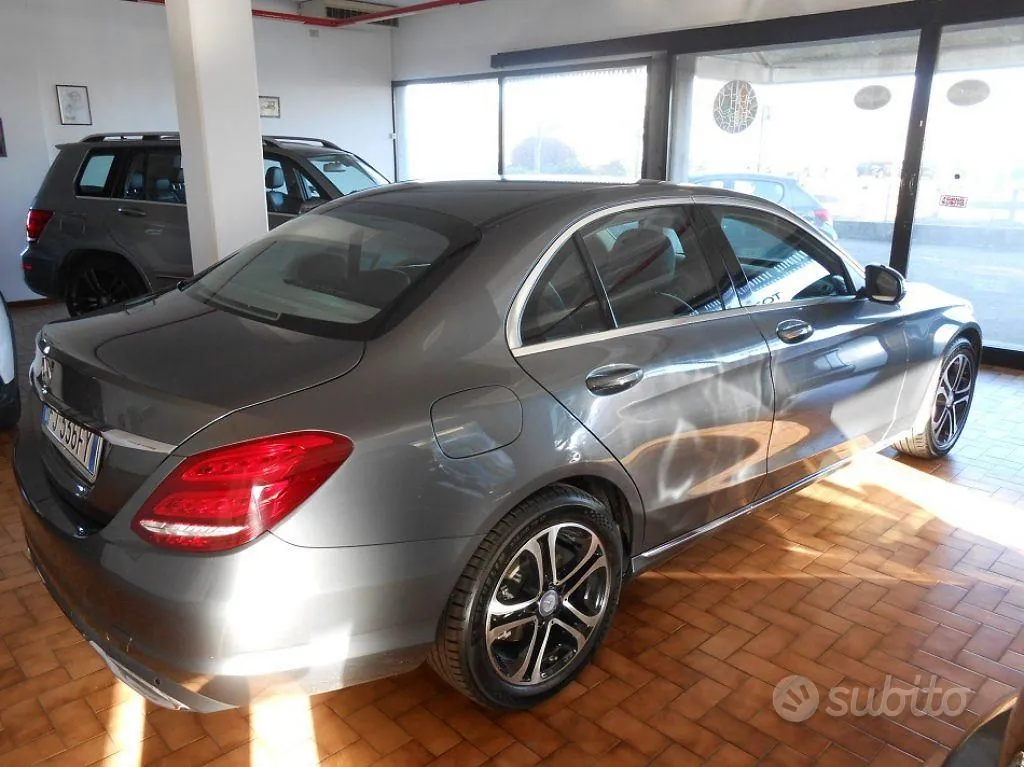 Mercedes-Benz C-Class 2017 photo 3