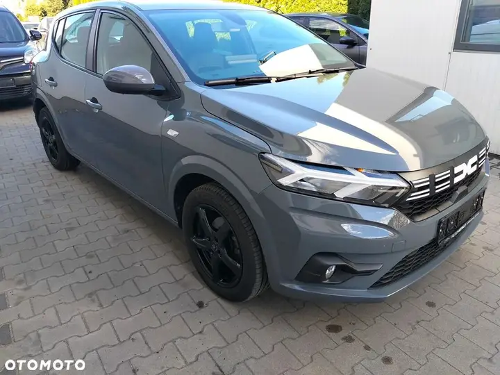 Dacia Sandero 2023 photo 2