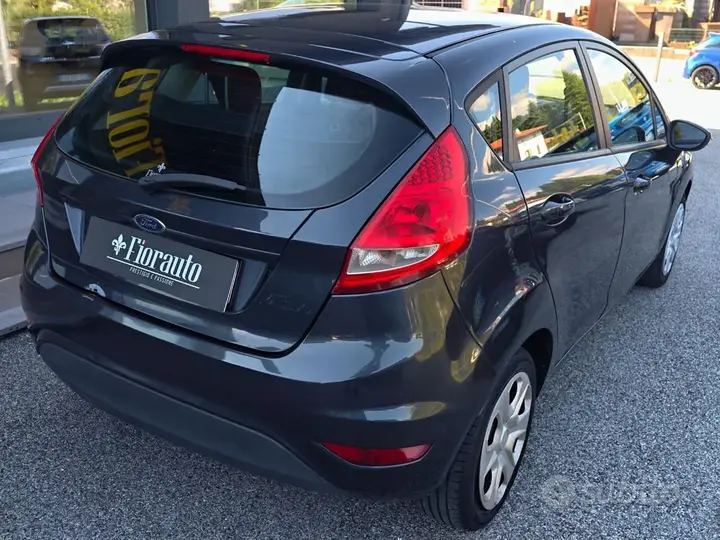 Ford Fiesta 2009 photo 3