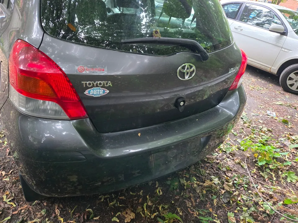 Toyota Yaris 2009 photo 2