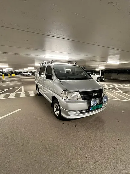 Toyota Hiace 2008 photo 2