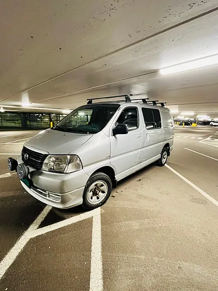 Toyota Hiace 2008 photo 3