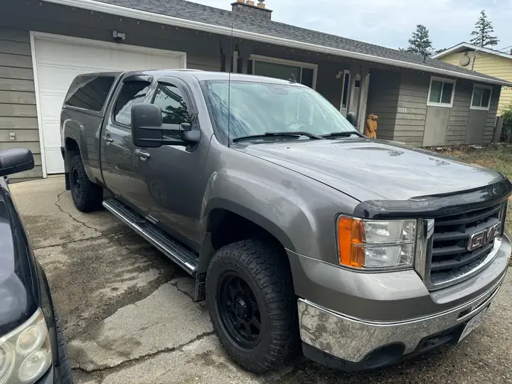 GMC Sierra 2500Hd 2008 photo 2