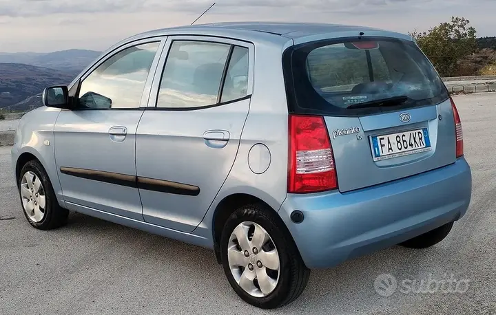Kia Picanto 2006 photo 2