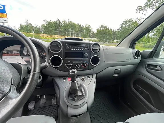 Peugeot Partner 2016 photo 2