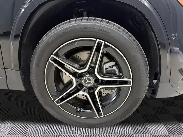Mercedes-Benz Gla 2026 photo 2