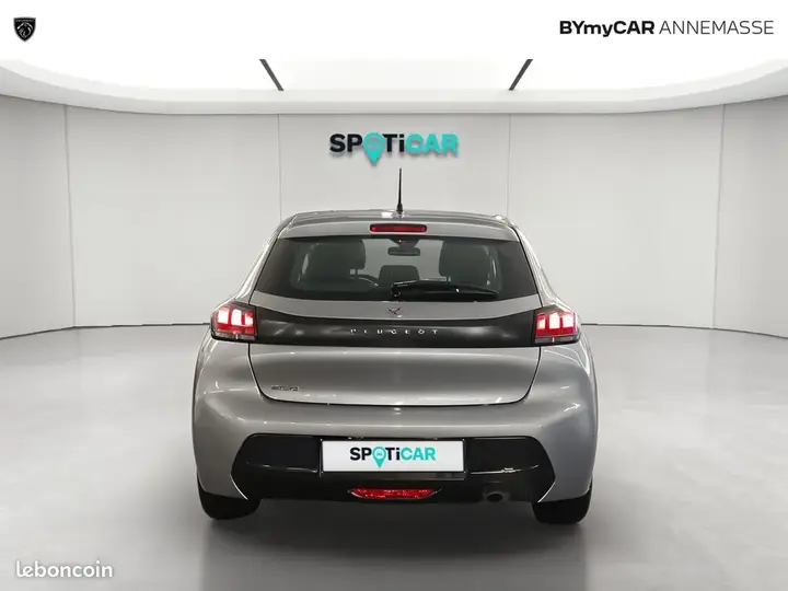 Peugeot 208 2022 photo 4
