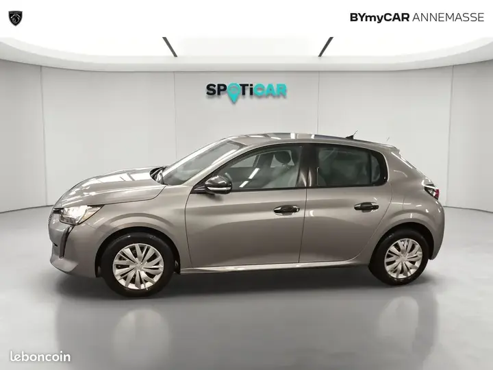 Peugeot 208 2022 photo 2