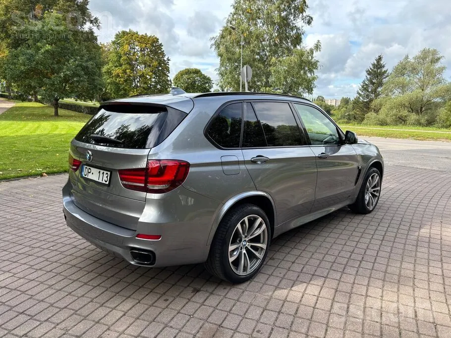 BMW X5 2017 photo 2
