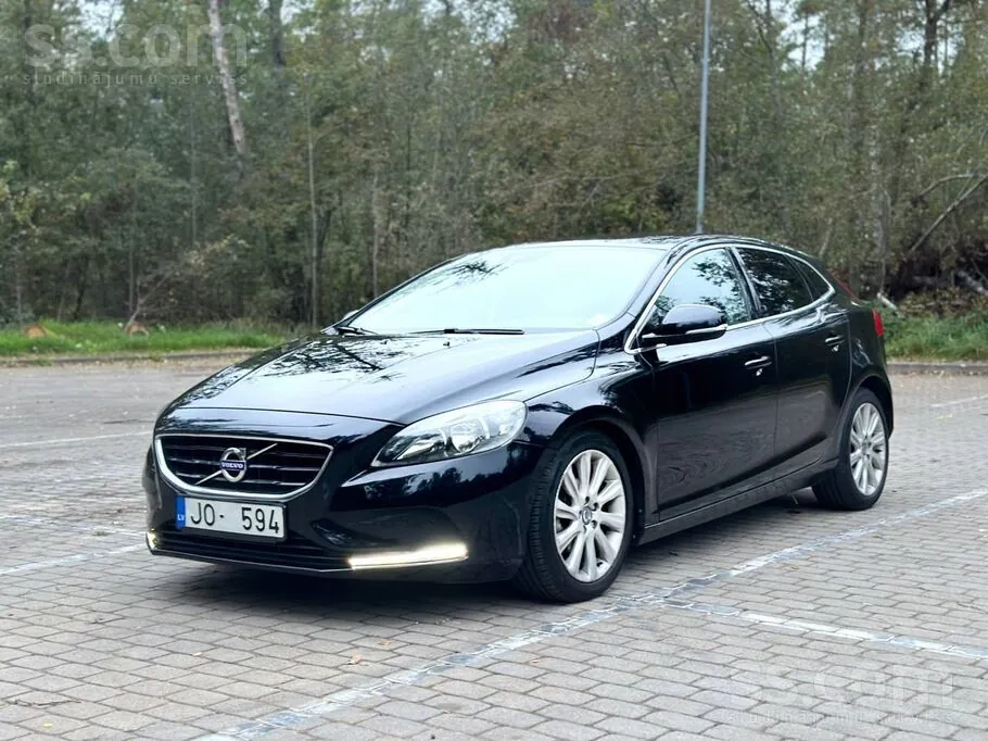 Volvo V40