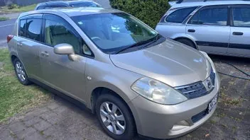 Nissan Tiida 2008 photo 2