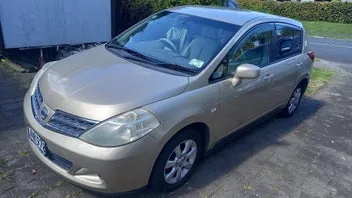Nissan Tiida 2008 photo 3