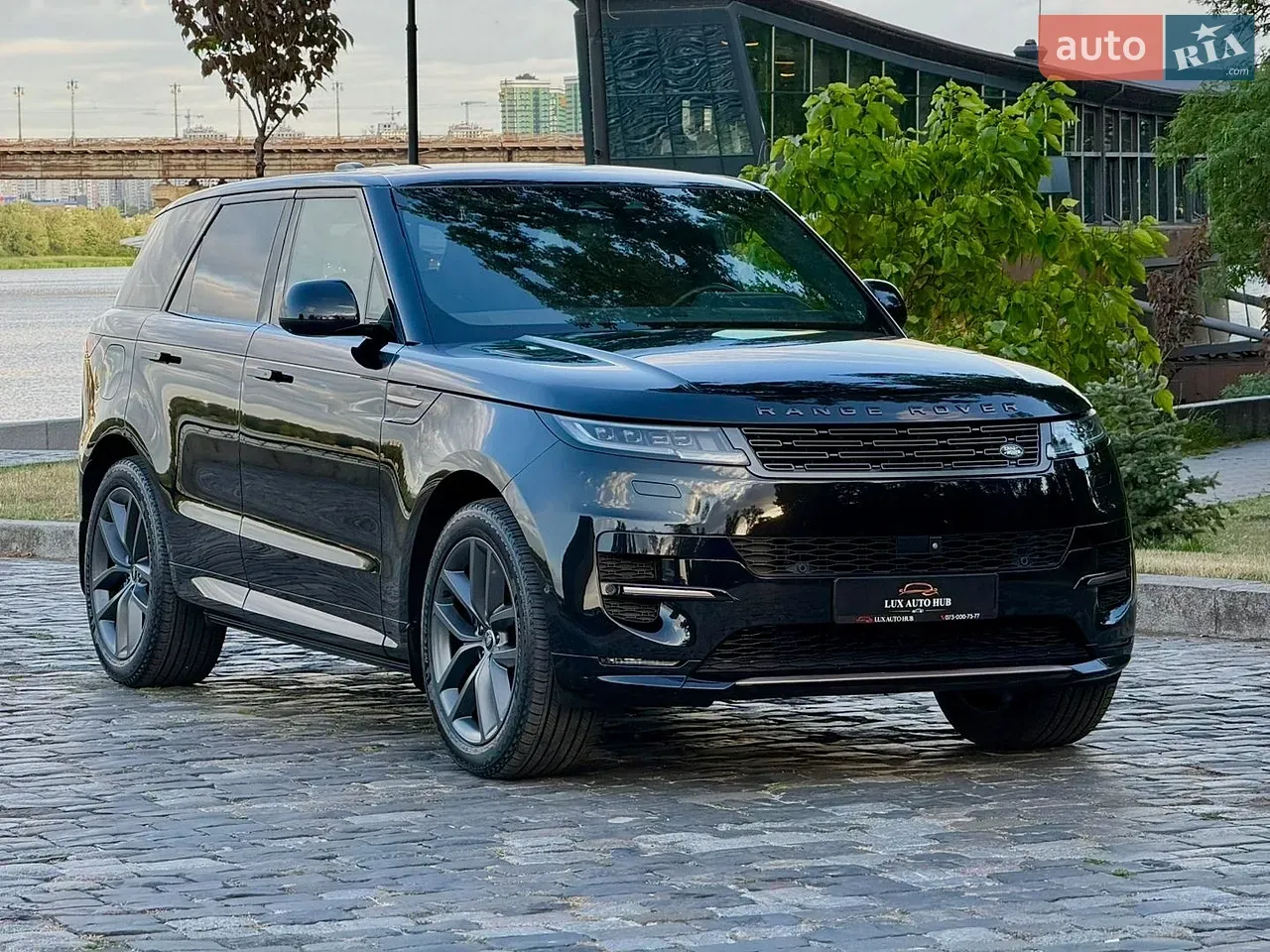 Land Rover Range Rover Sport 2022 photo 3