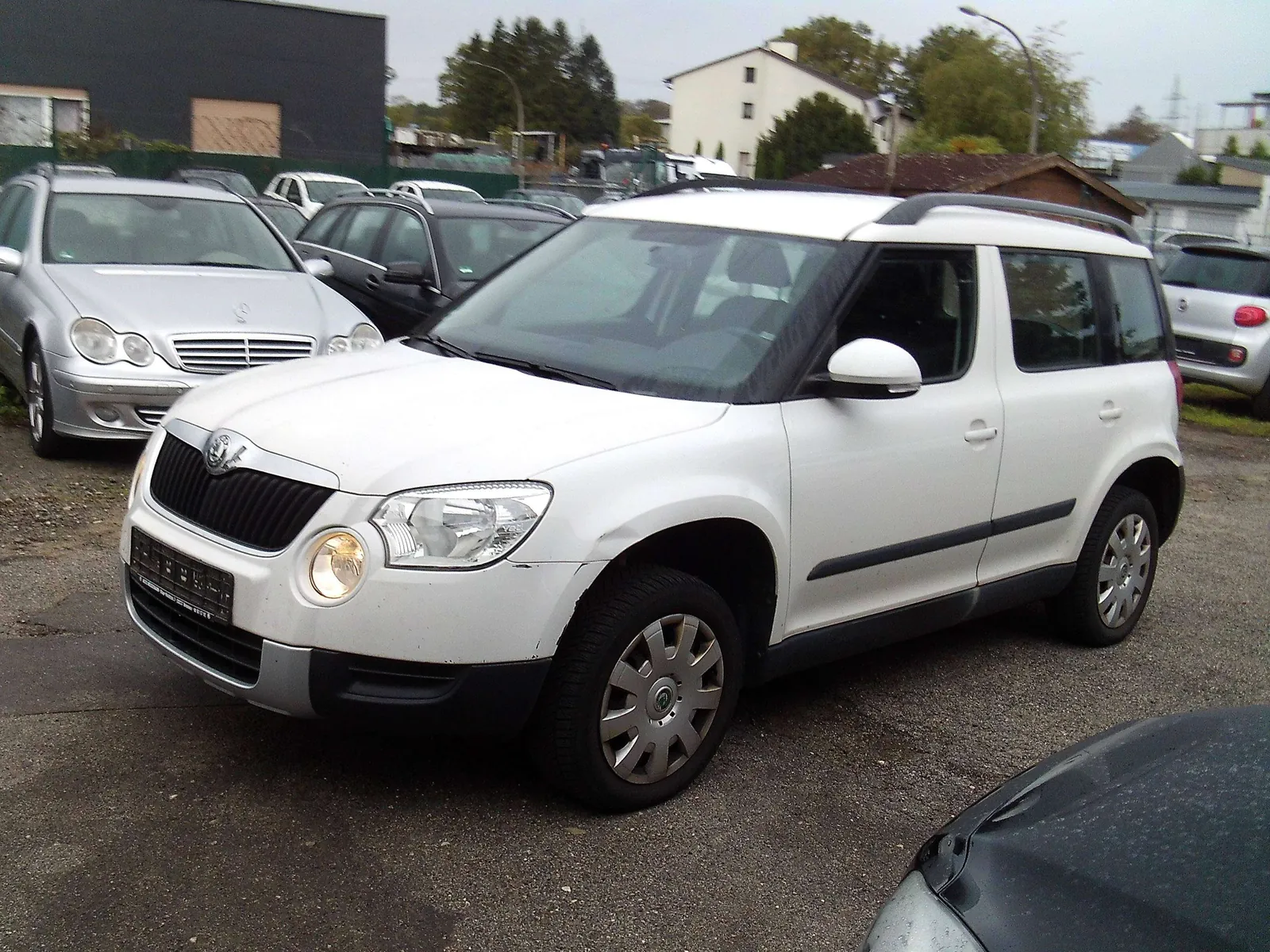 Skoda Yeti 2010 photo 2