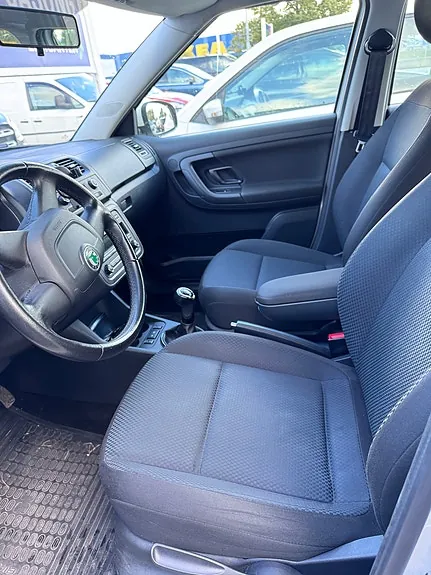 Skoda Fabia 2013 photo 4