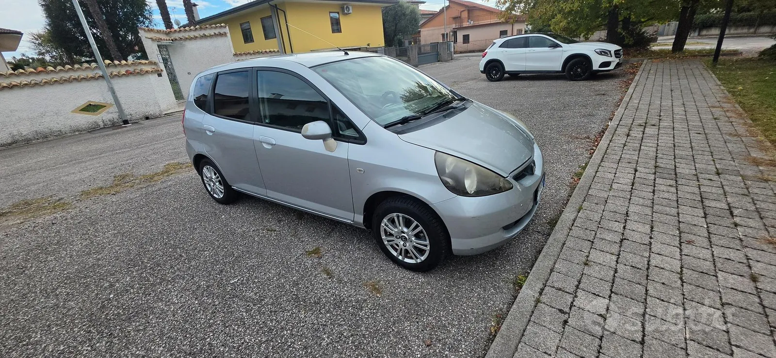 Honda Jazz 2004 photo 3